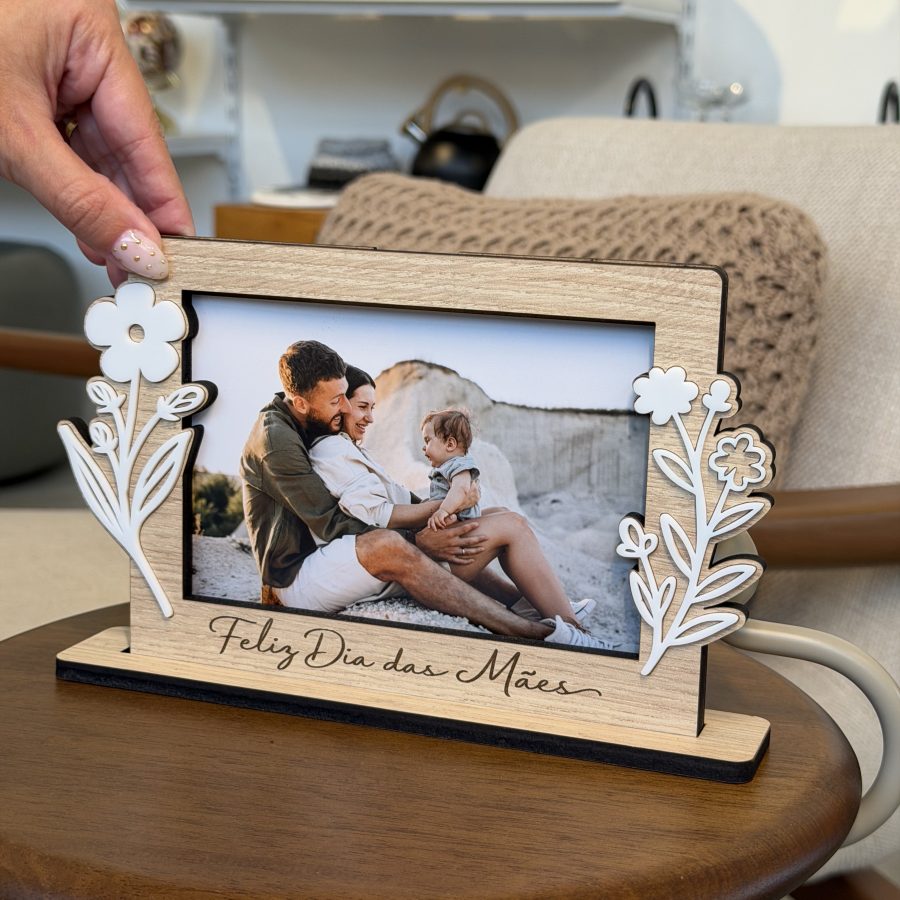 Porta-Retrato em Madeira - Feliz Dia das Mães