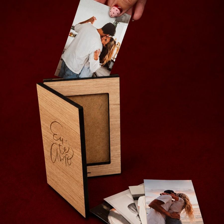 Mini Porta-Retrato em Madeira - Eu Te Amo